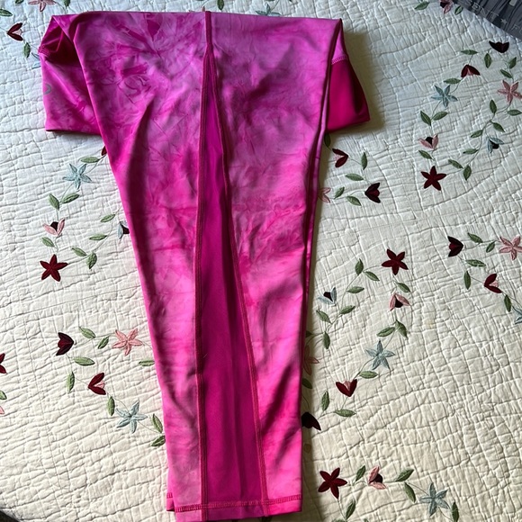 Zyia Light n Tight Fuchsia Pink Hendrix Mesh Tie Dye Crop Leggings Size 20 - Picture 4 of 6